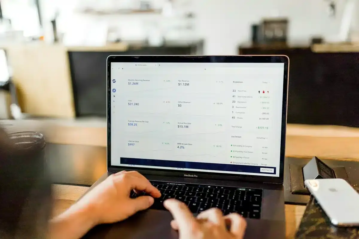 Laptop with eCommerce statistics of a specific store