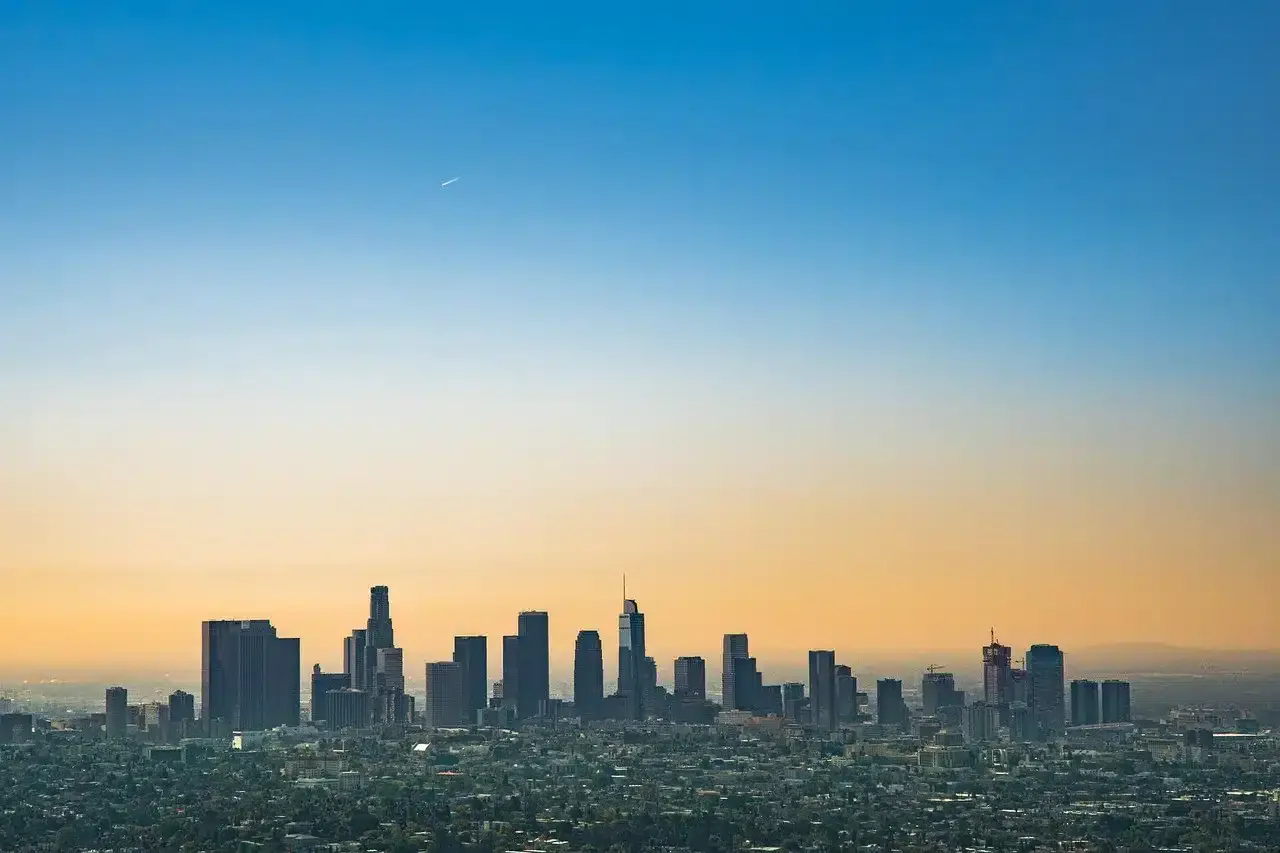 "Los Angeles, California" as the featured image of "13 Mistakes (Almost) Every Startup Owner Makes in California" article