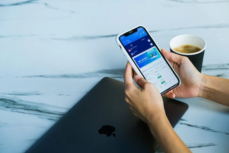 wealth management on mobile