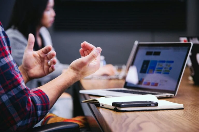 digital marketing agency staff providing strategy consulting service