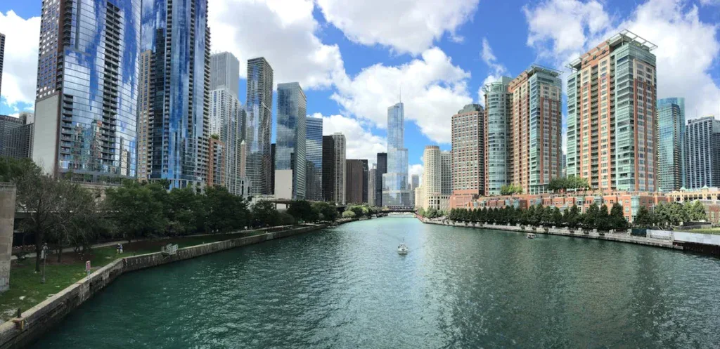 River in Chicago city